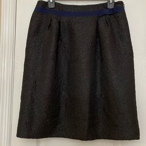 Women’s skirt. Size 6. Black with dark blue.